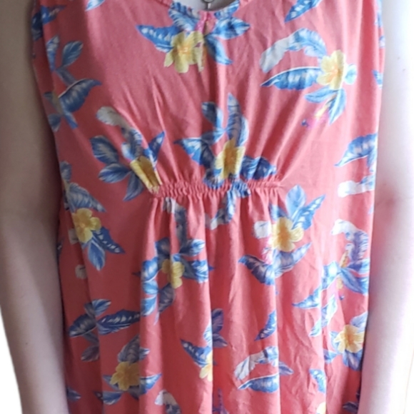 Hawaiian tank top. Old navy. Maternity (sku 378) - Picture 3 of 4
